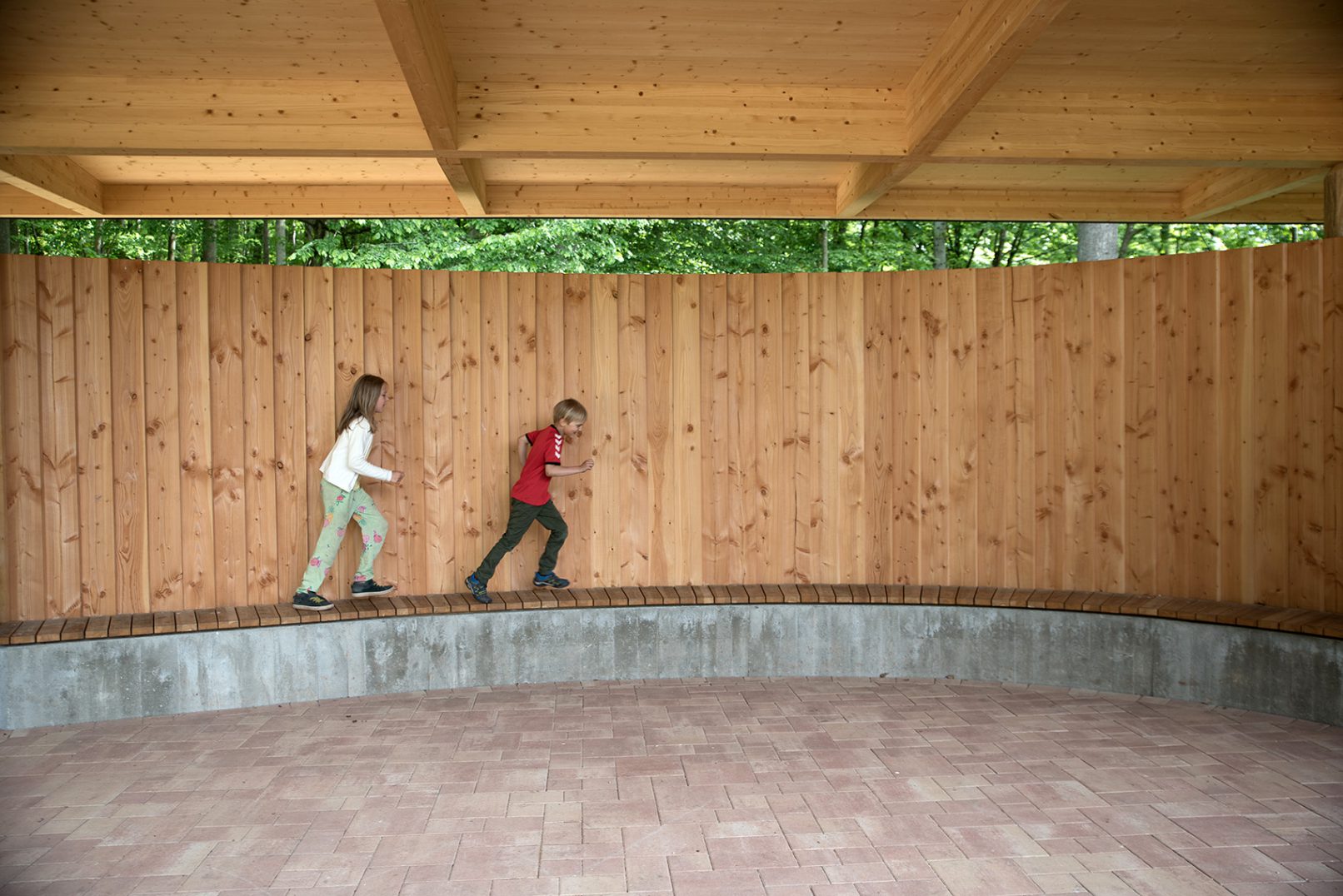 Forstamt Trier Pavillon Bank